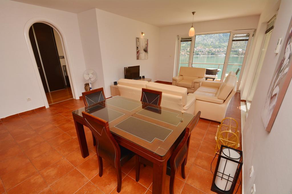 Apartments Vista Muo Cattaro Esterno foto